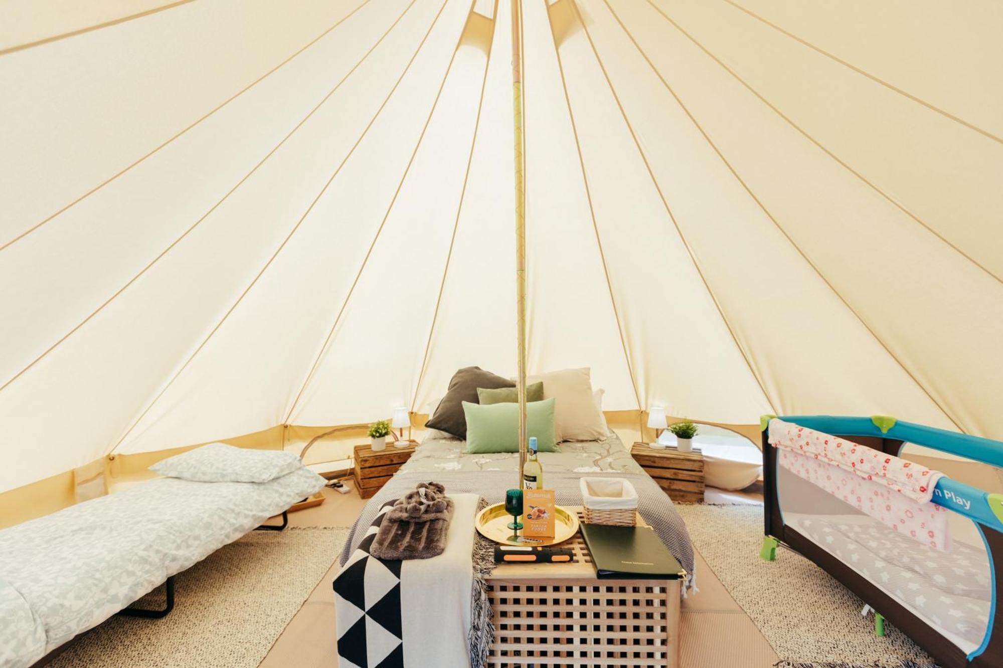 Willow Valley Glamping Bude Eksteriør billede